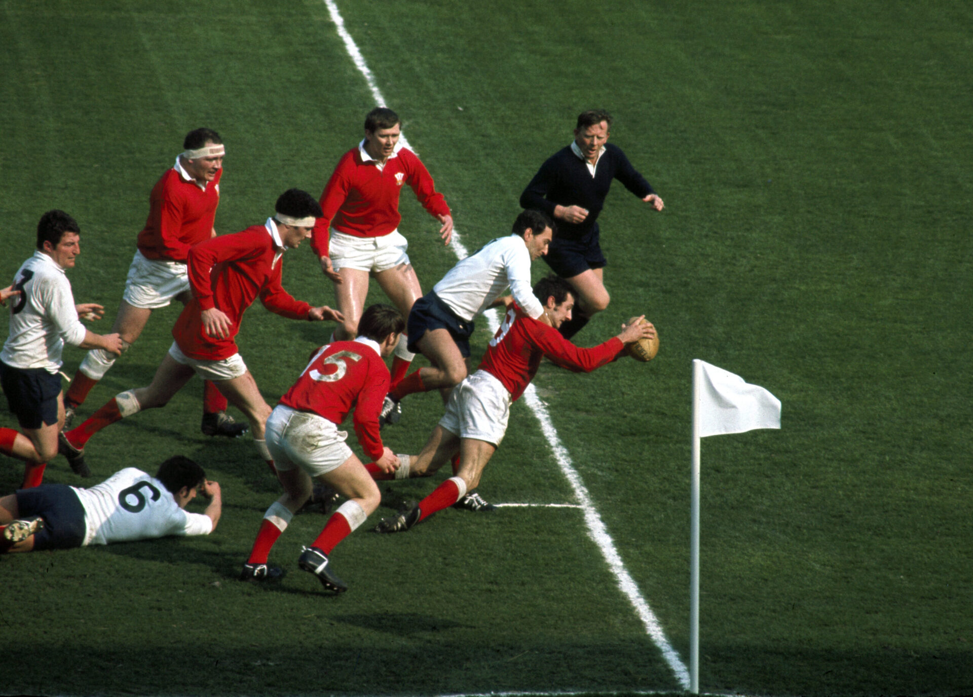 Gareth Edwards, photographie de Gerry Cranham