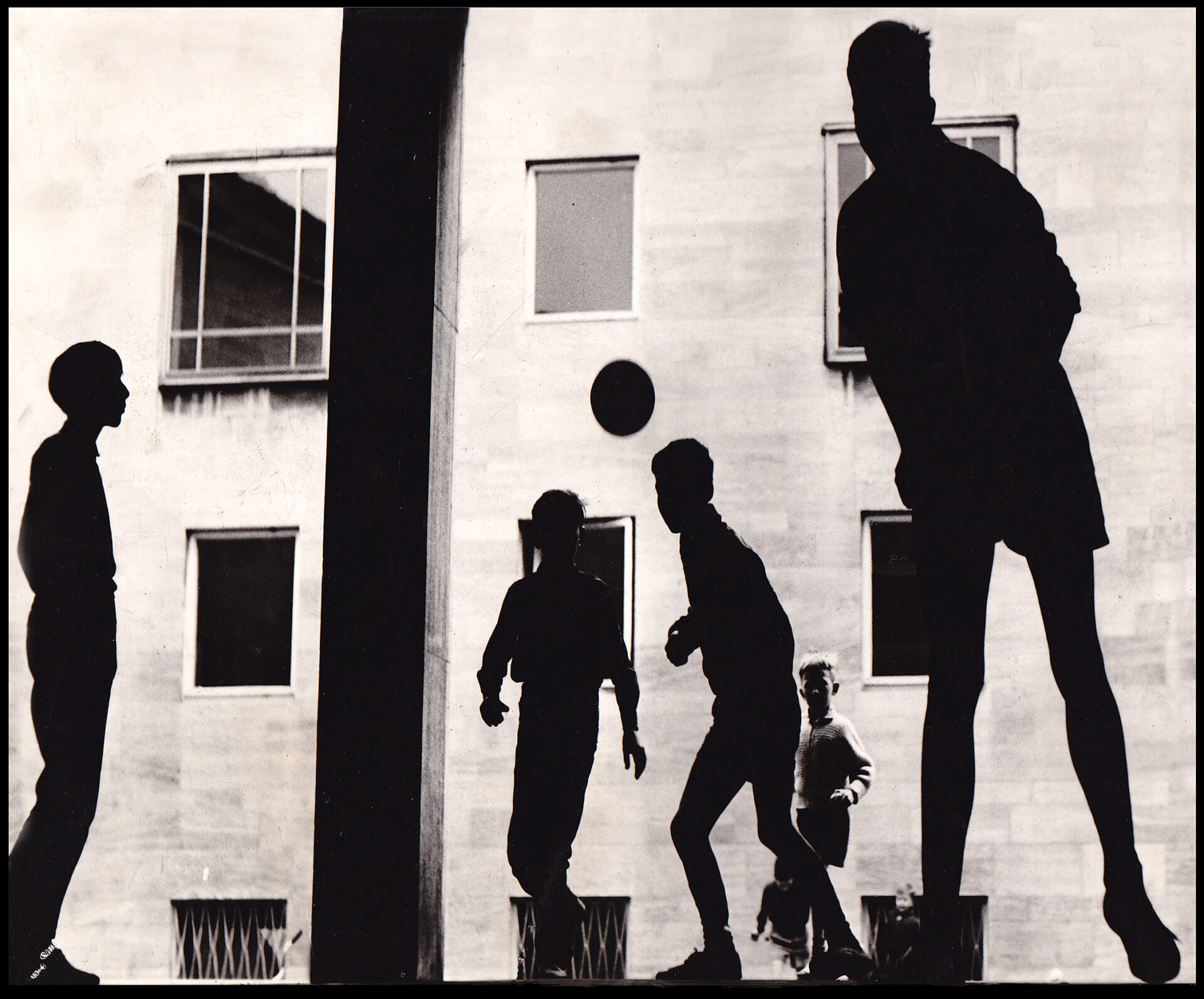 Foot de rue, photographie de Uwe Ommer