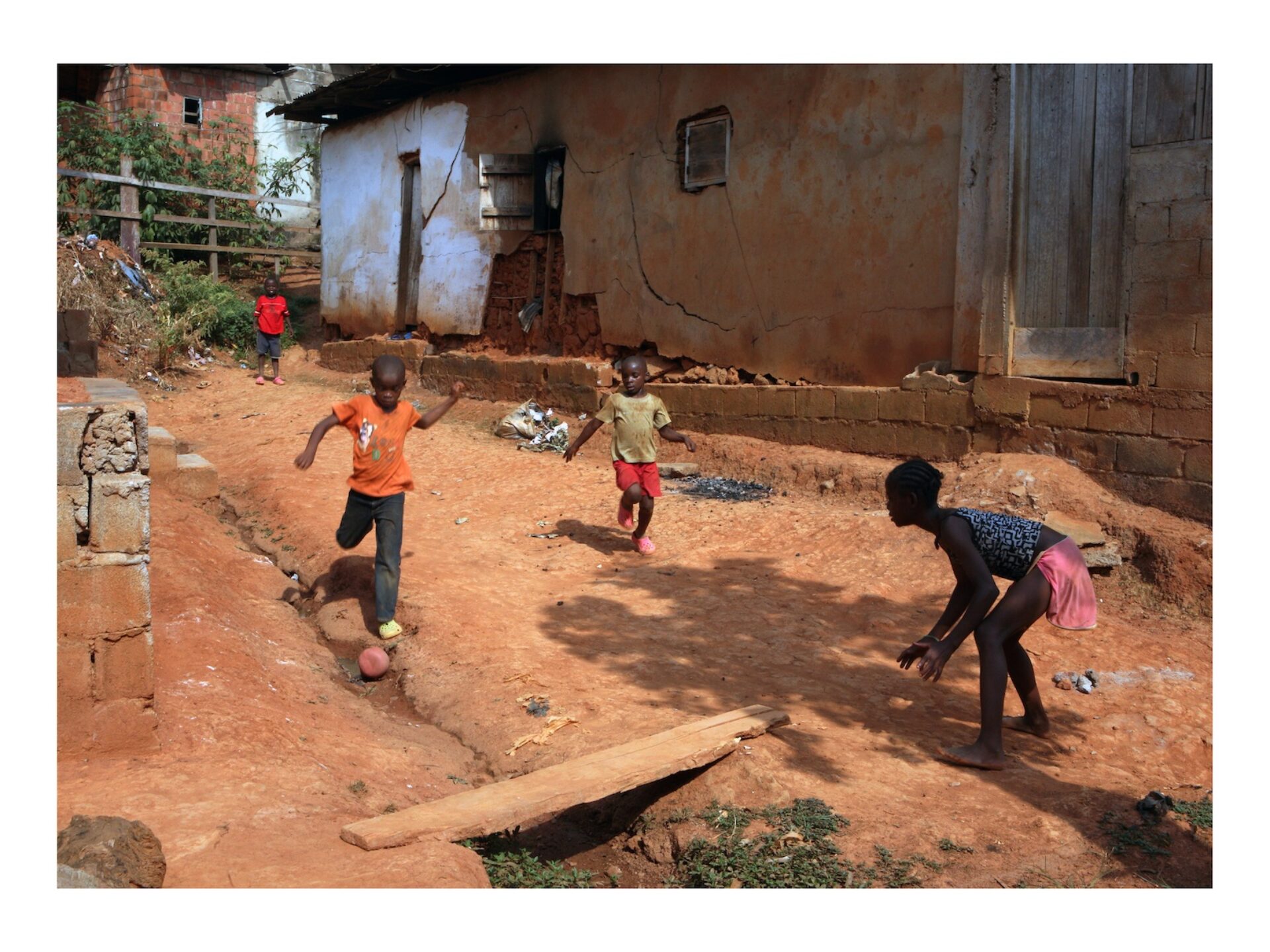 Foot de rue, photographie de Bertrand Desprez