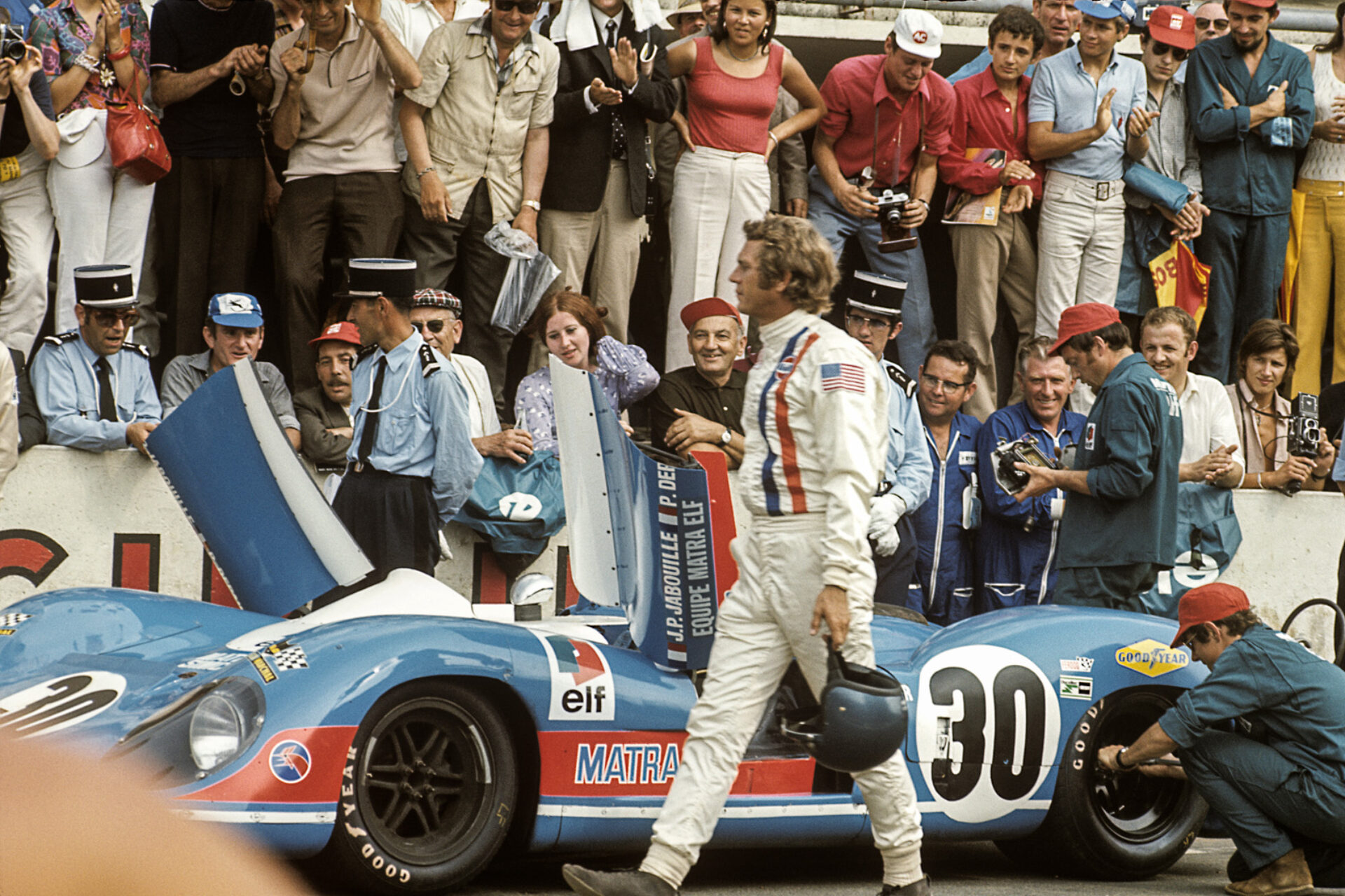Le Mans, photographie de Bernard Cahier