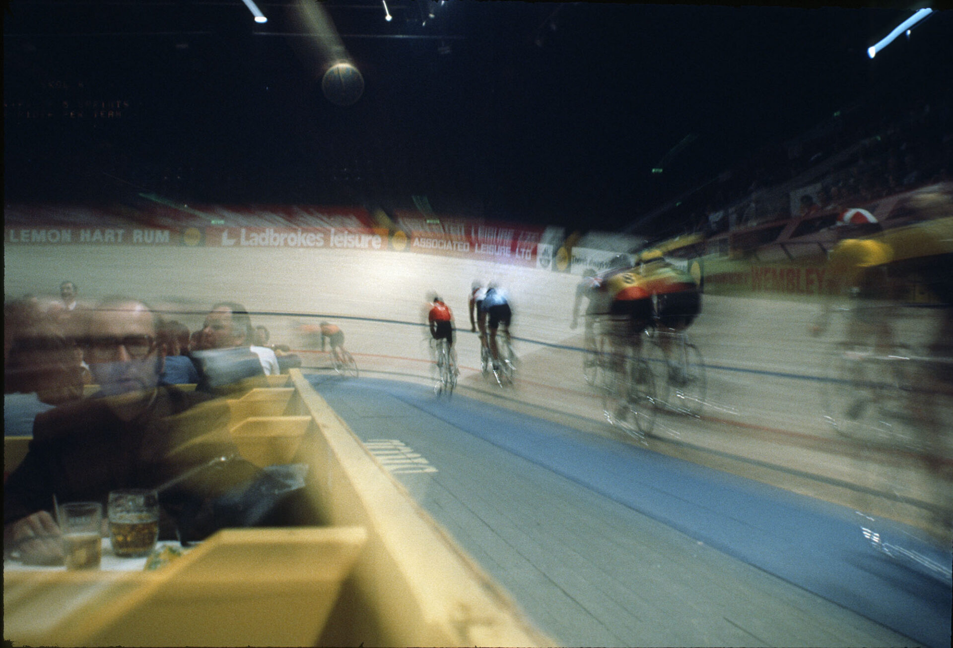 Six jours à Londres (2), photographie de Gerry Cranham