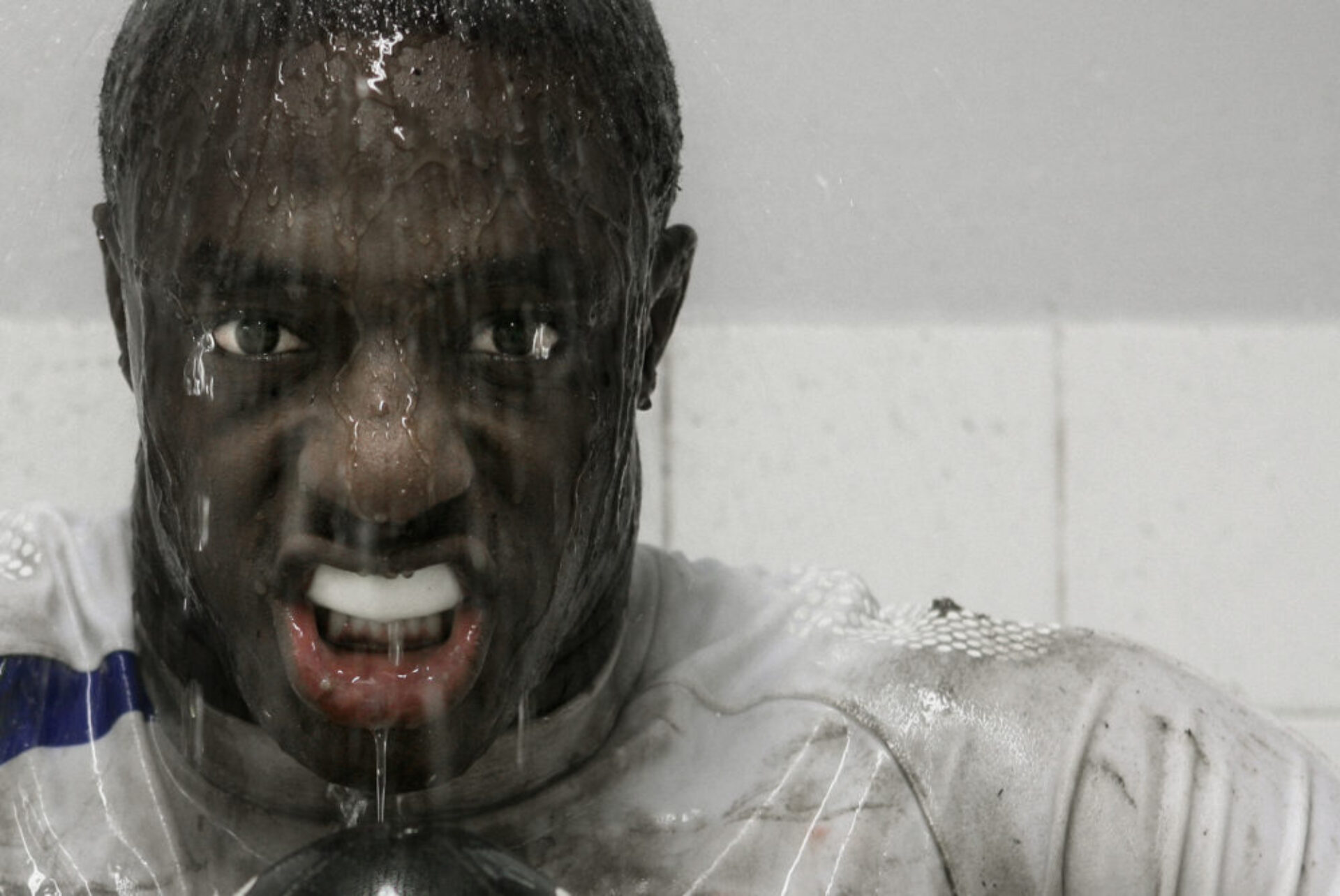 Yannick Nyanga, photographie de Gérard Rancinan
